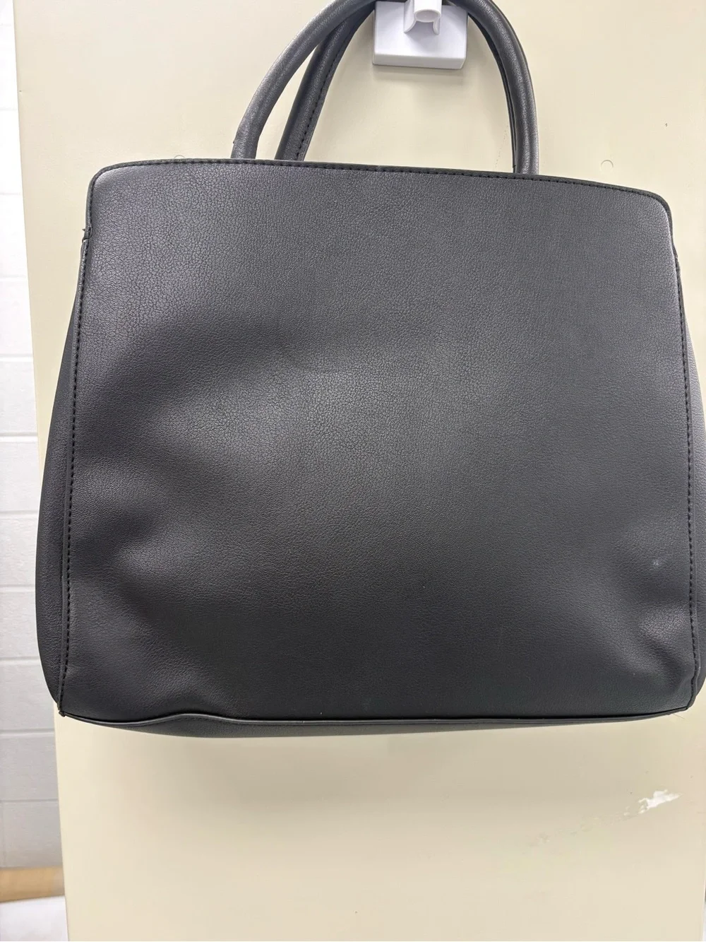 Nine West Black Faux Leather Bow Accented Satchel Shoulder Bag. EUC